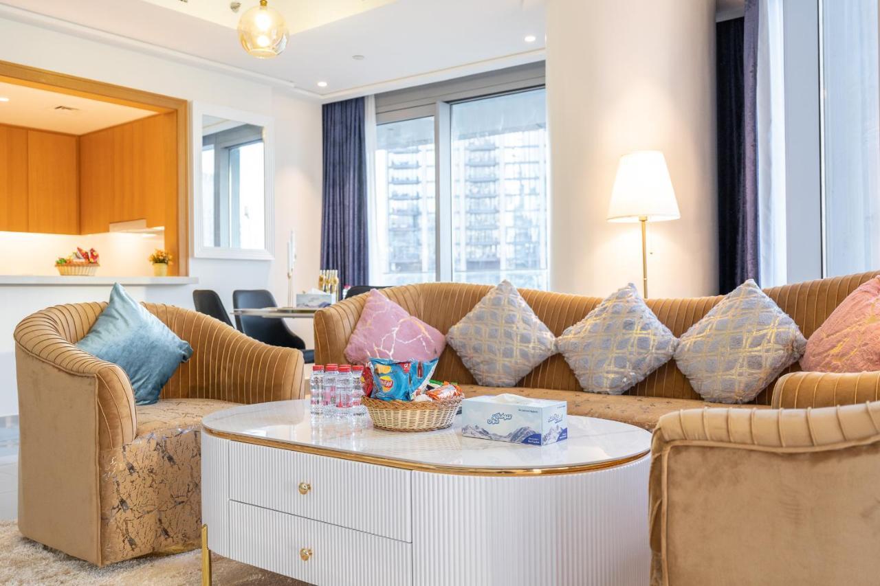 Trinity Holiday Homes - Opera Grand Downtown Дубай Екстериор снимка